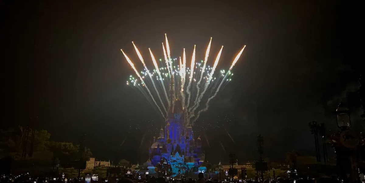 Final fireworks display