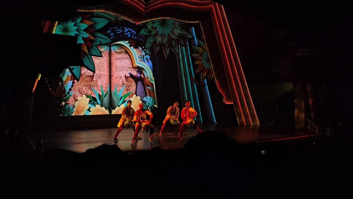 Mickey and the Wondrous Book