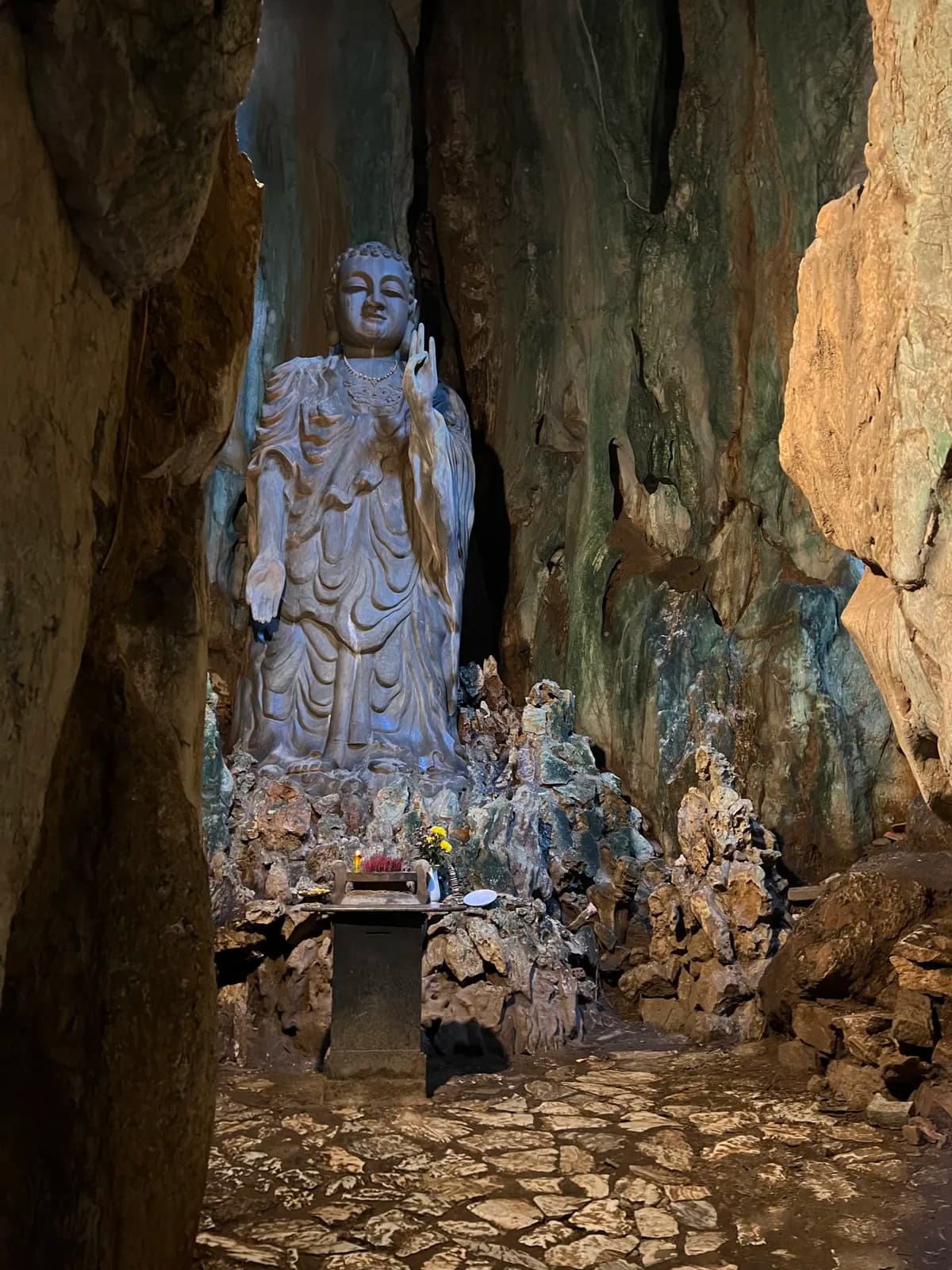 Buddha statue at Marble Mountains